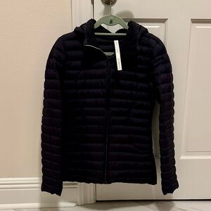 Lululemon Women's Black Pack It Down Puffer Jacket